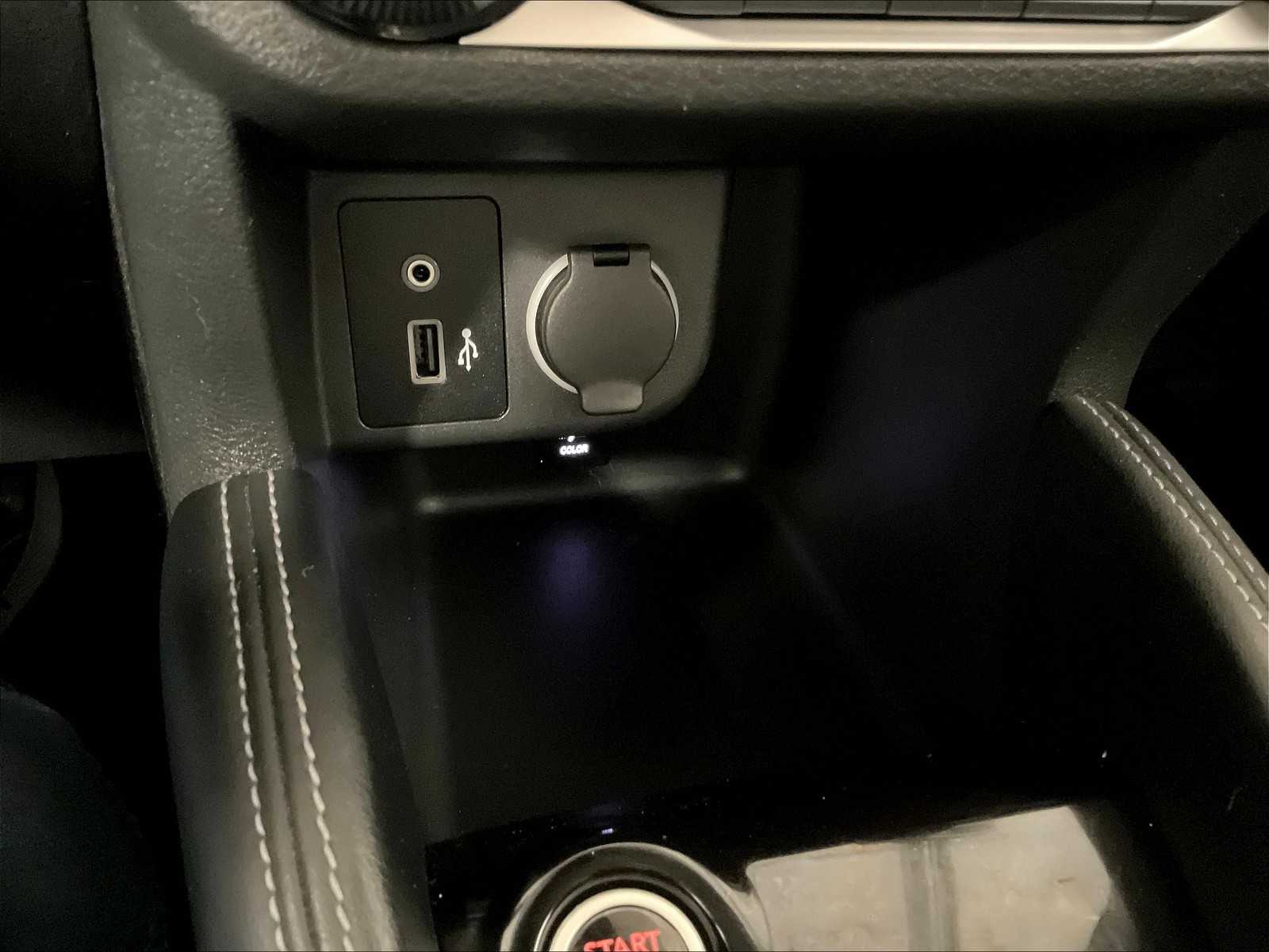 2020 Nissan Kicks SR - Photo 26