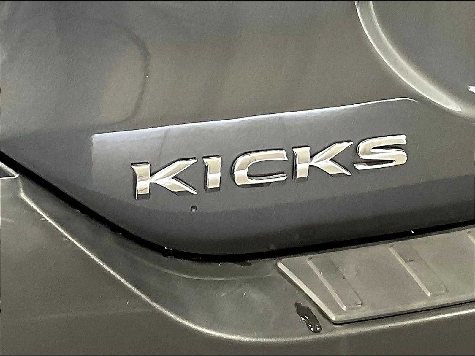 2020 Nissan Kicks SR - Photo 28