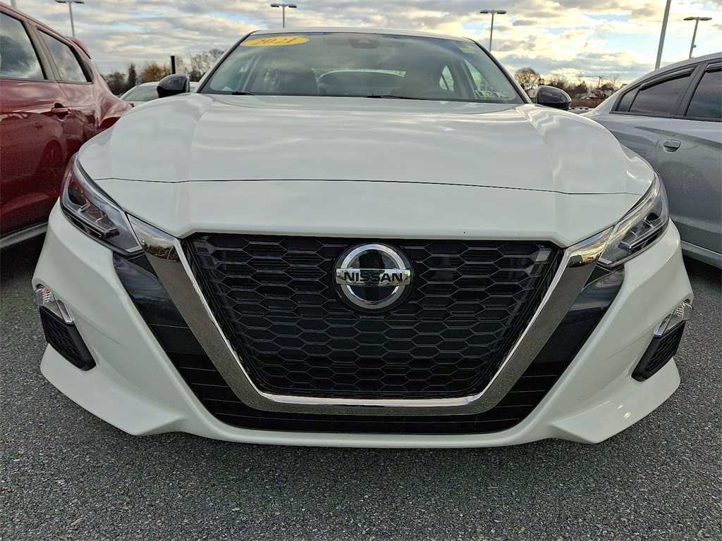 2021 Nissan Altima 2.5 SR - Photo 2