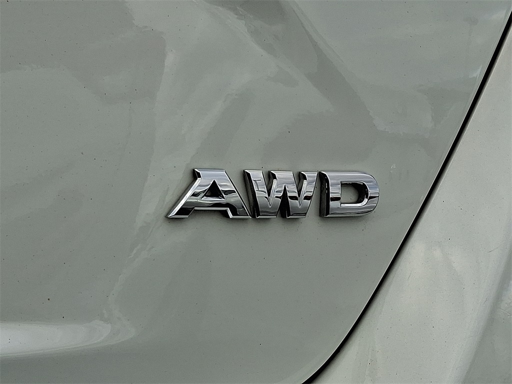 2021 Nissan Altima 2.5 SR - Photo 9