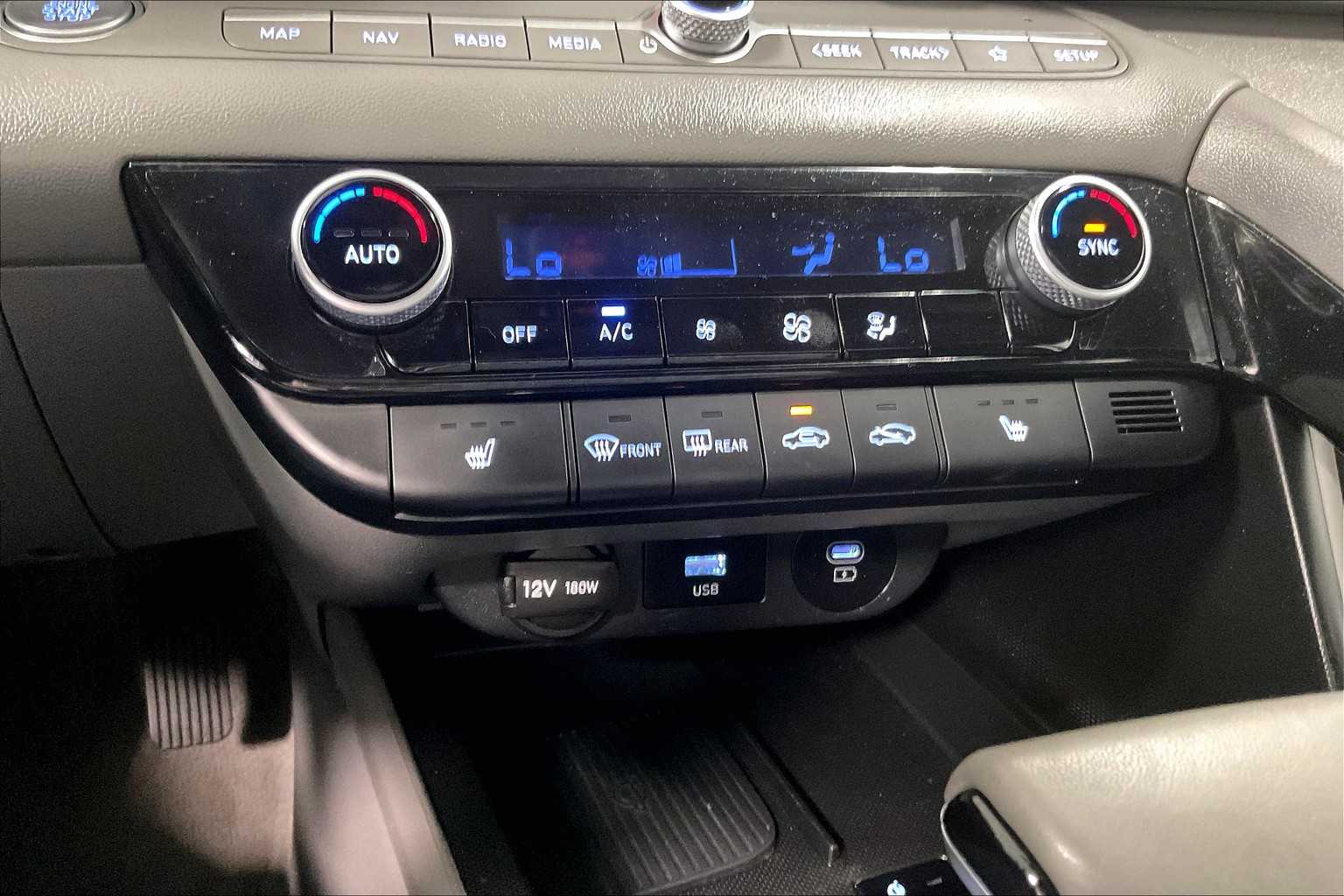 2024 Hyundai Elantra SEL - Photo 27
