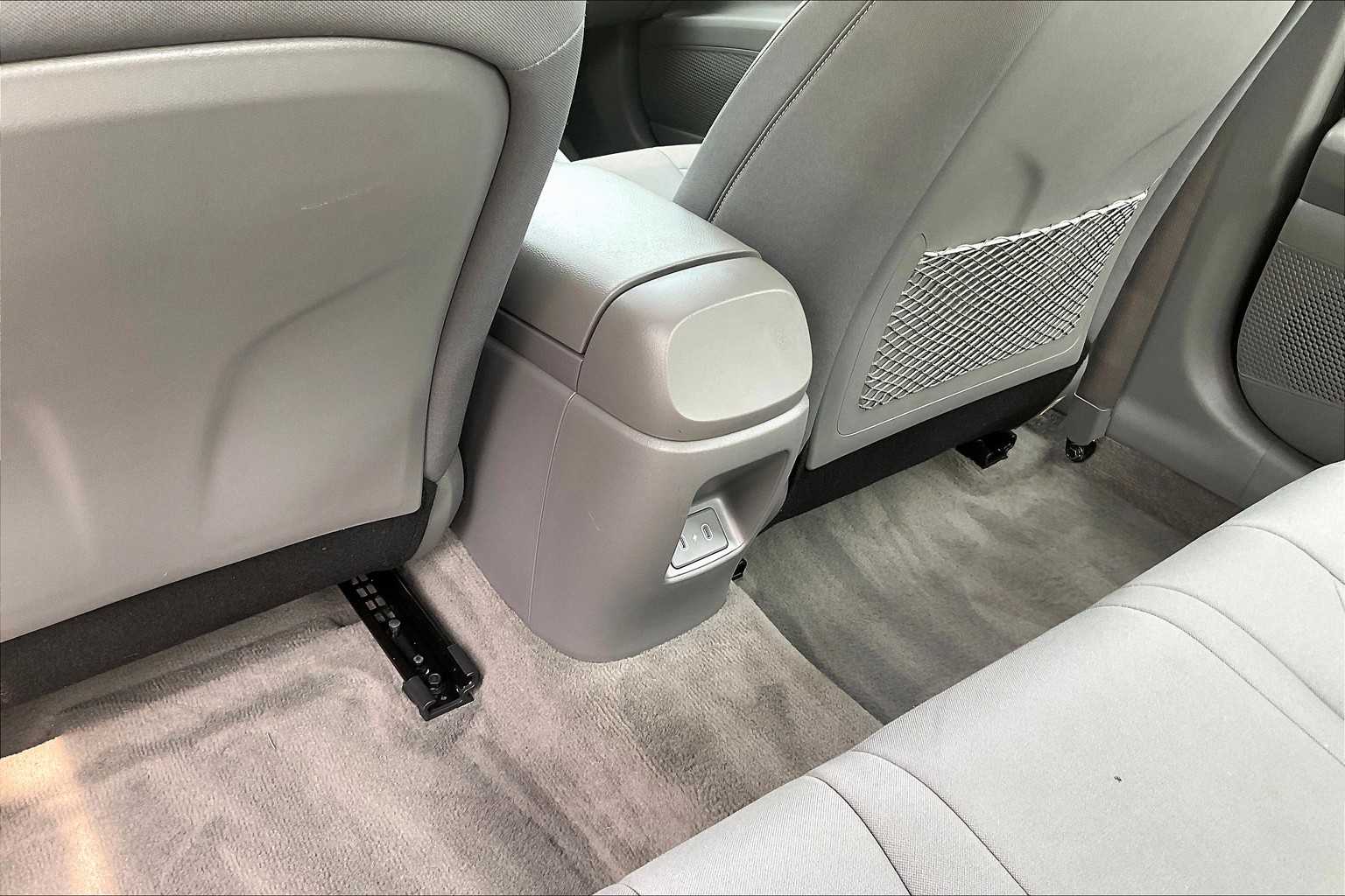 2024 Hyundai Elantra SEL - Photo 29