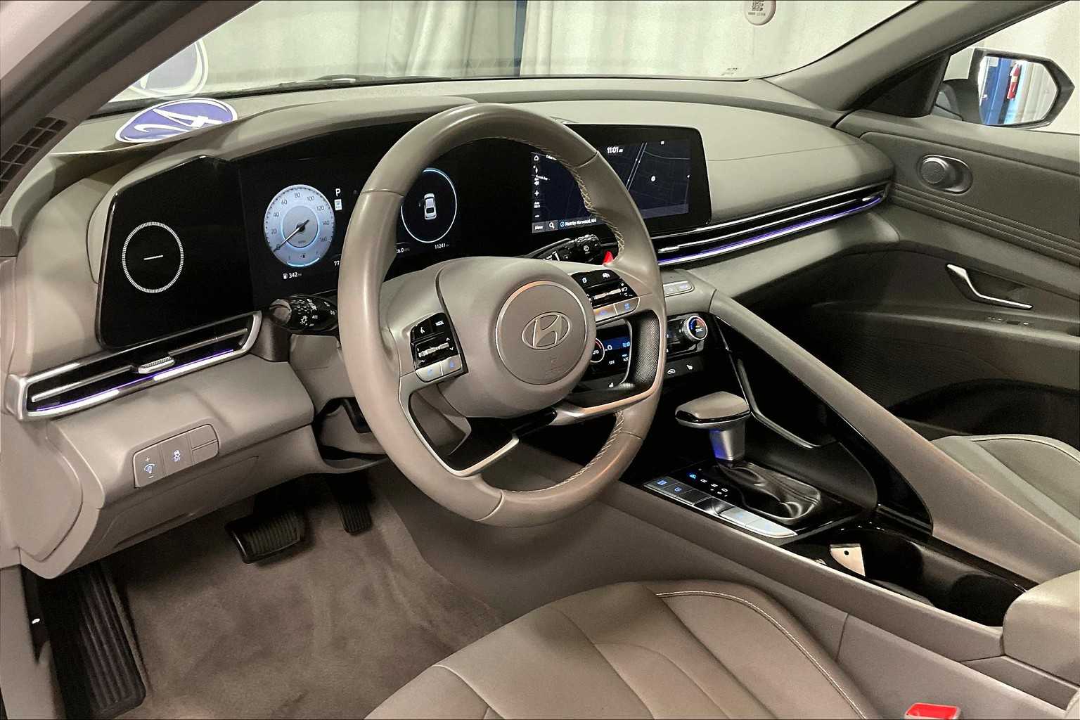 2024 Hyundai Elantra SEL - Photo 9