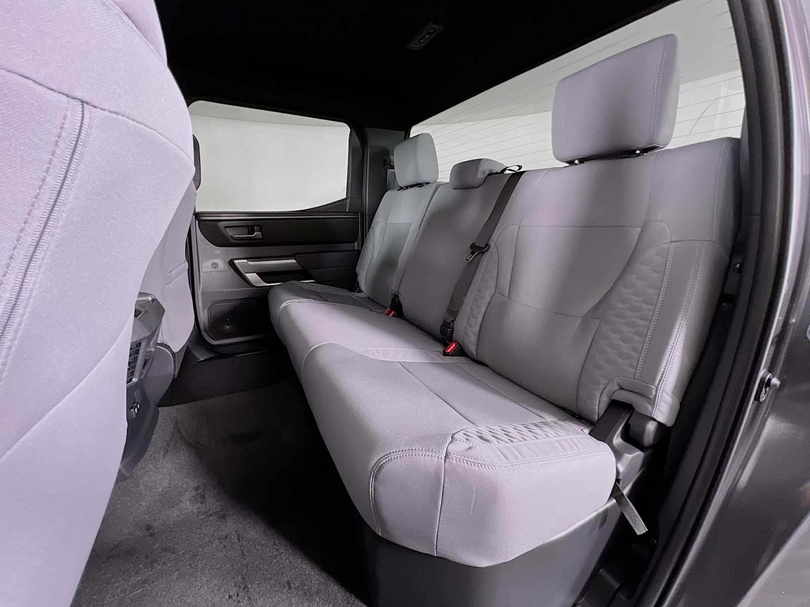 2025 Toyota Tundra SR5 - Photo 13