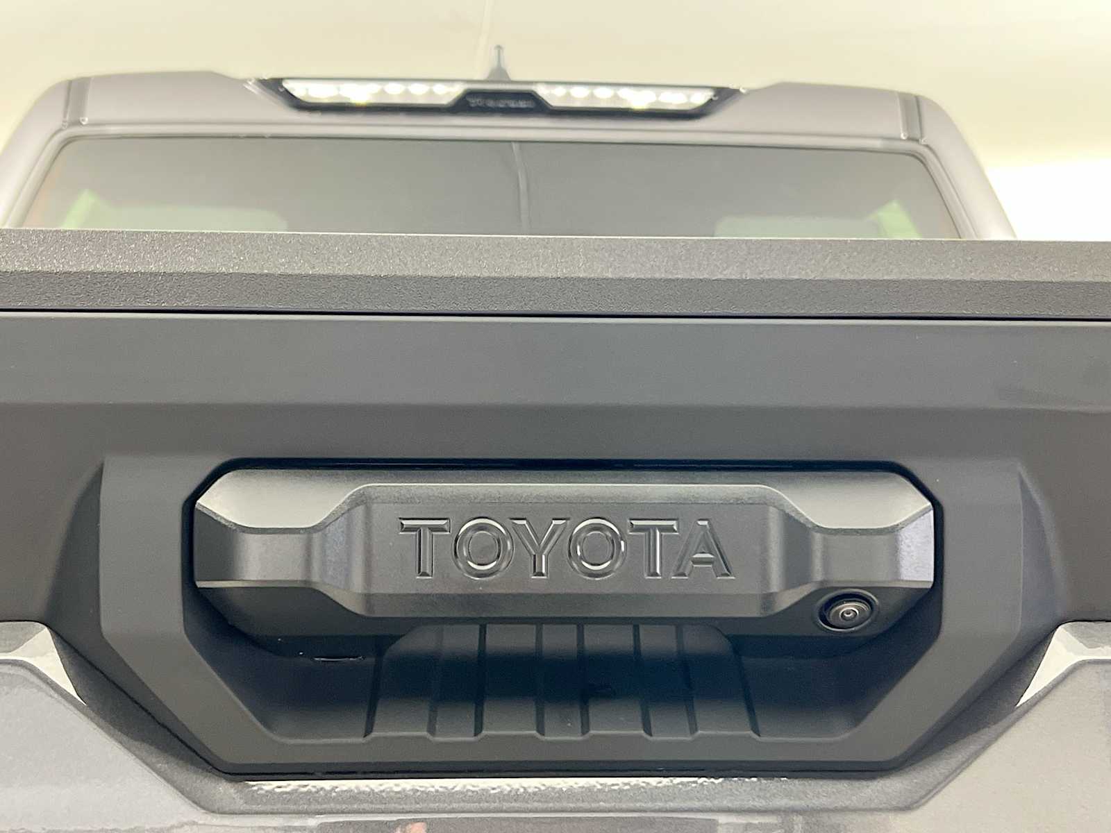 2025 Toyota Tundra SR5 - Photo 18