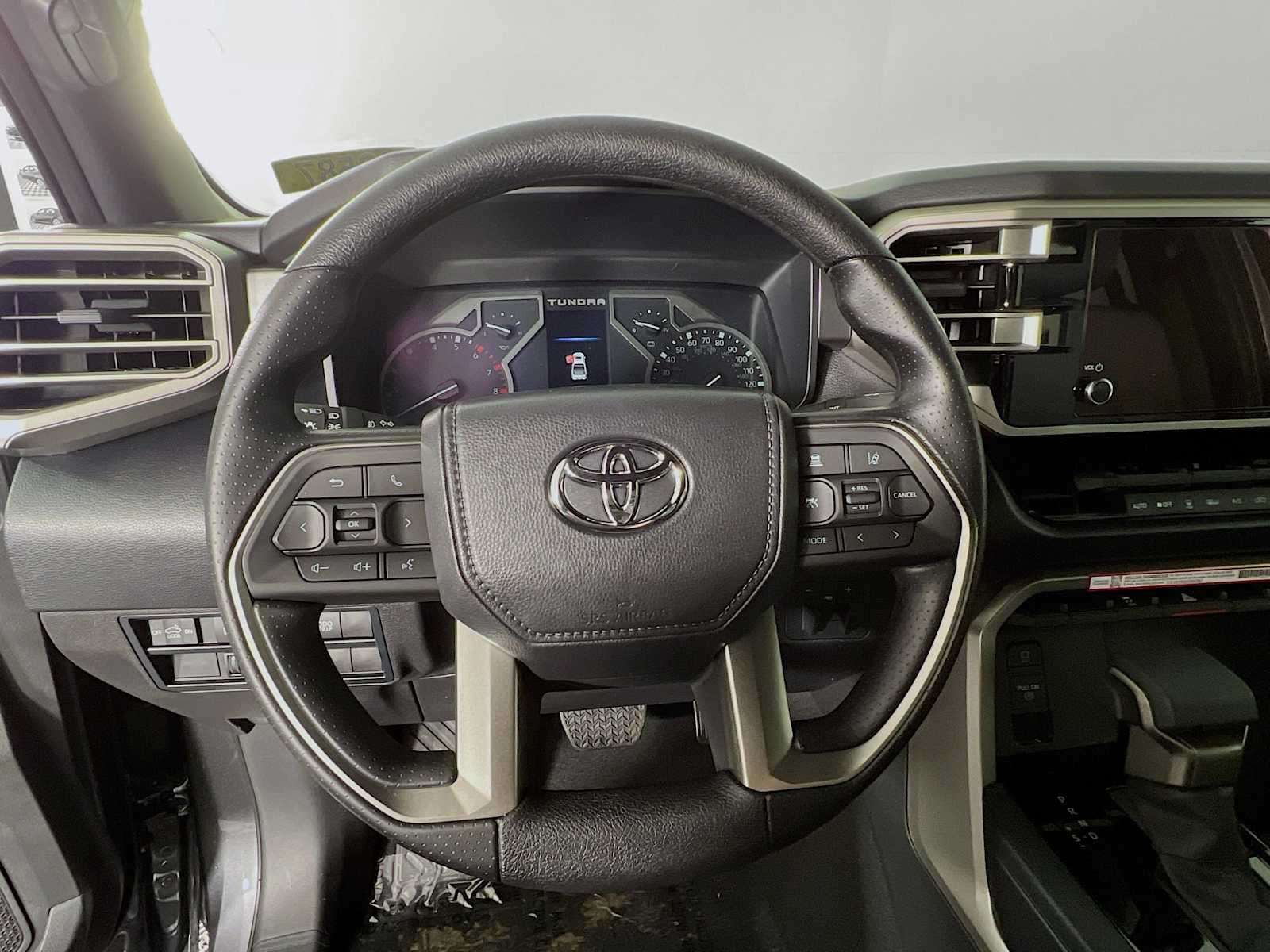 2025 Toyota Tundra SR5 - Photo 7