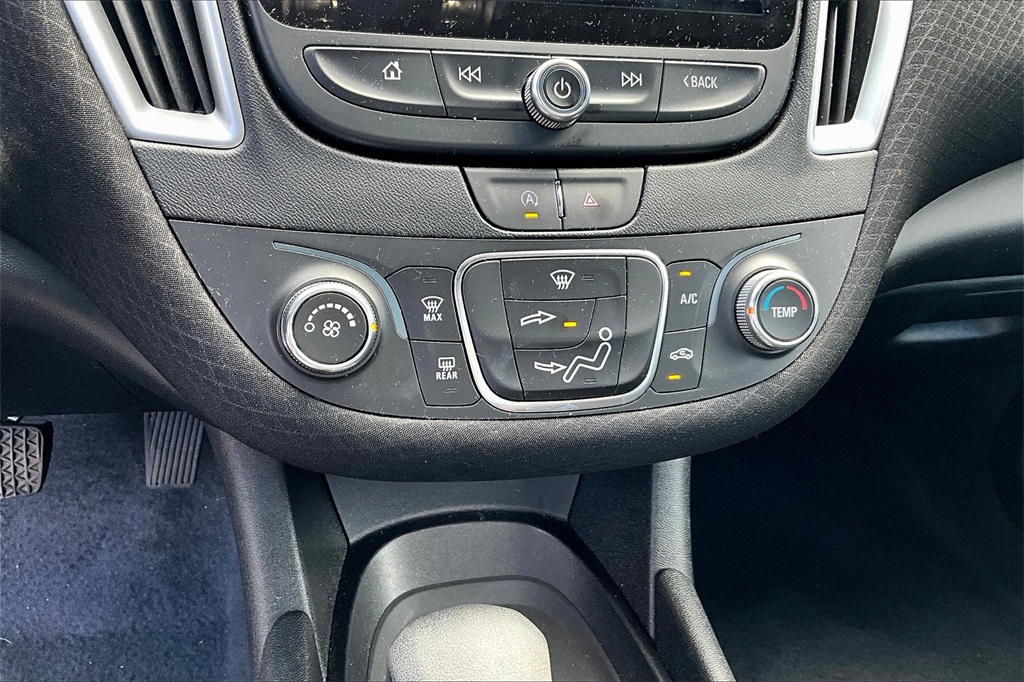 2024 Chevrolet Malibu LS - Photo 24