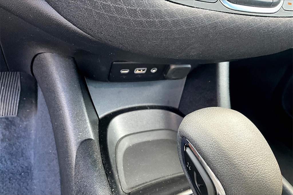 2024 Chevrolet Malibu LS - Photo 25