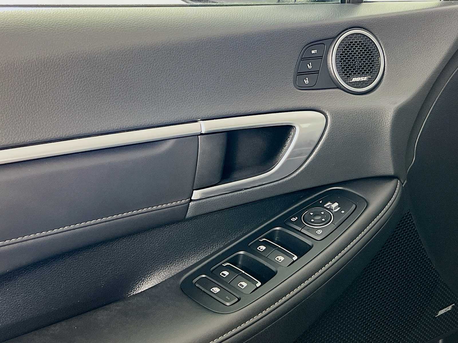 2022 Hyundai Sonata Limited - Photo 18