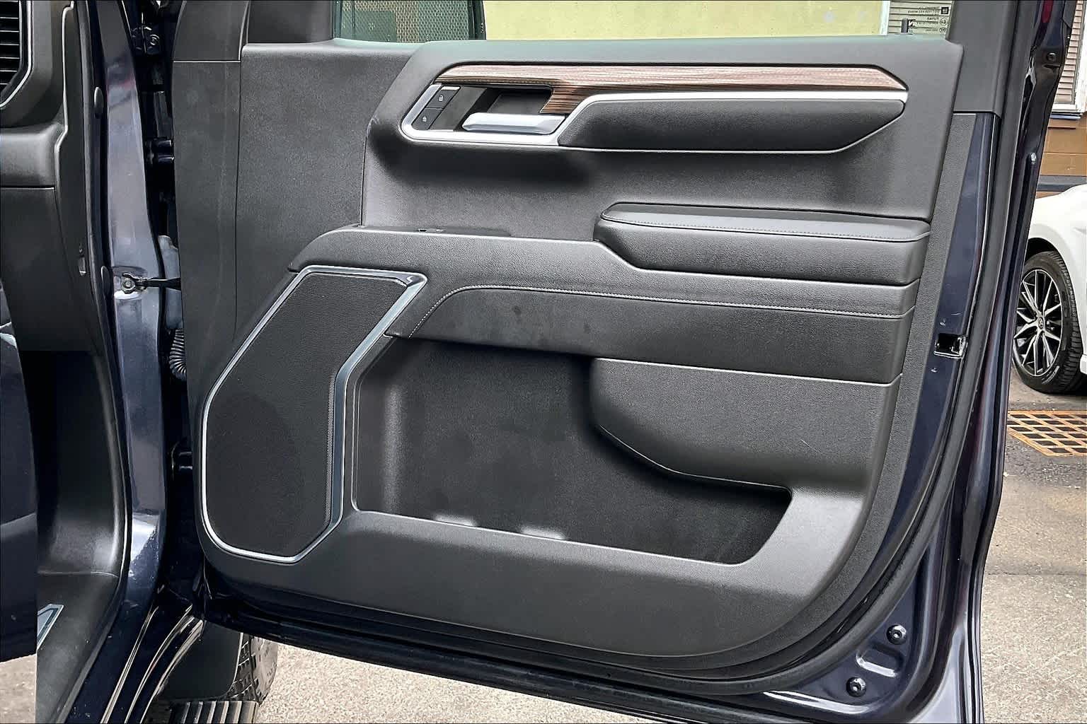 2022 Chevrolet Silverado 1500 LT - Photo 12