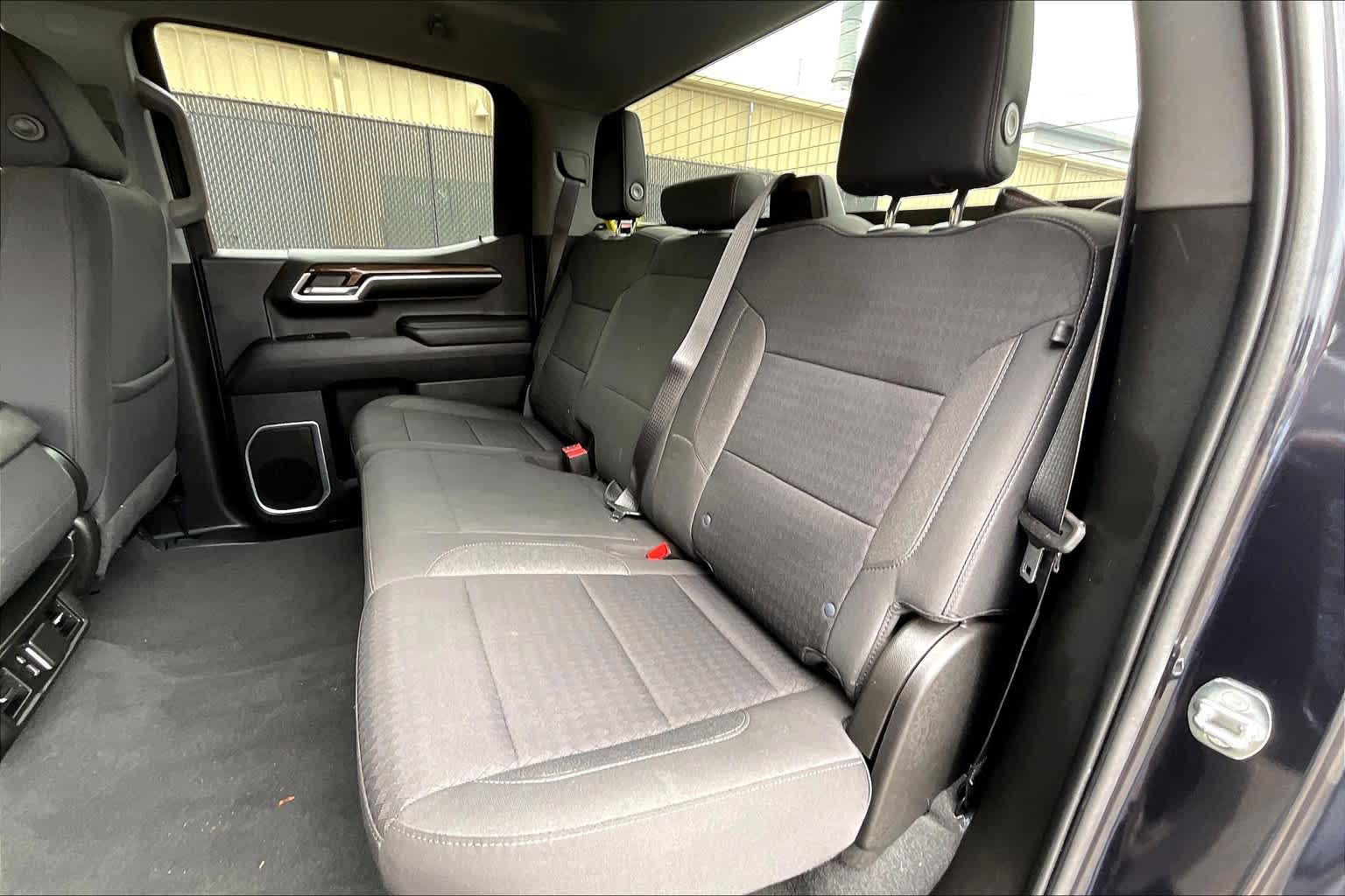 2022 Chevrolet Silverado 1500 LT - Photo 15