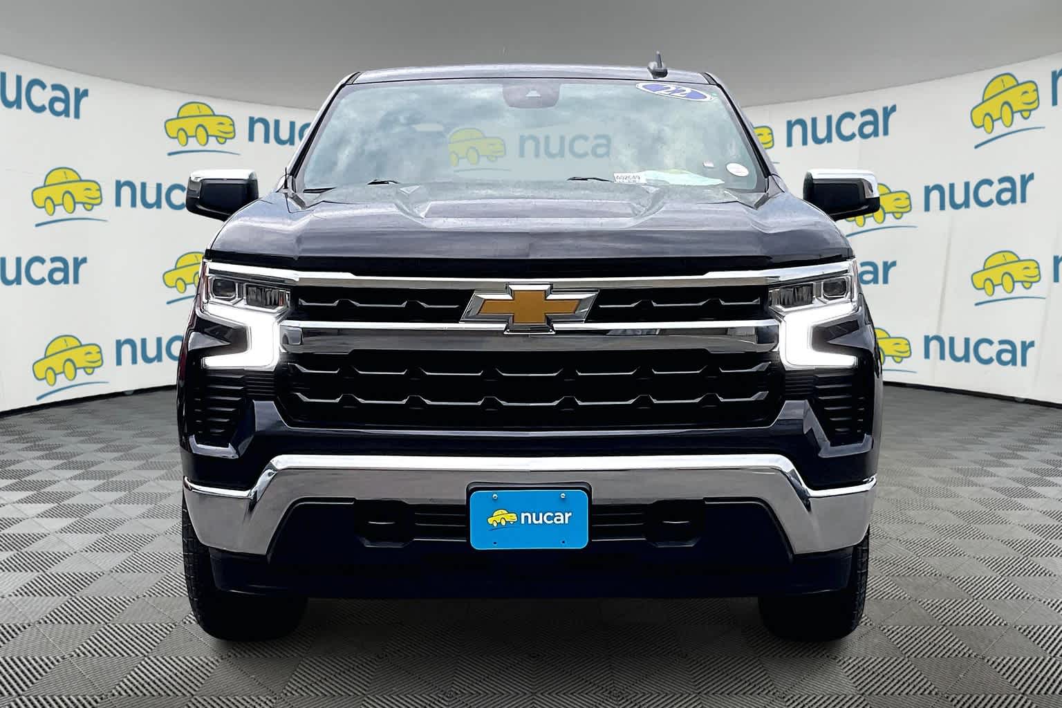 2022 Chevrolet Silverado 1500 LT - Photo 2