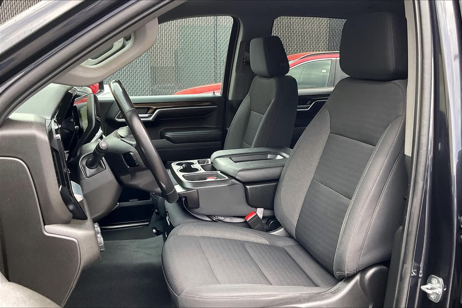 2022 Chevrolet Silverado 1500 LT - Photo 10