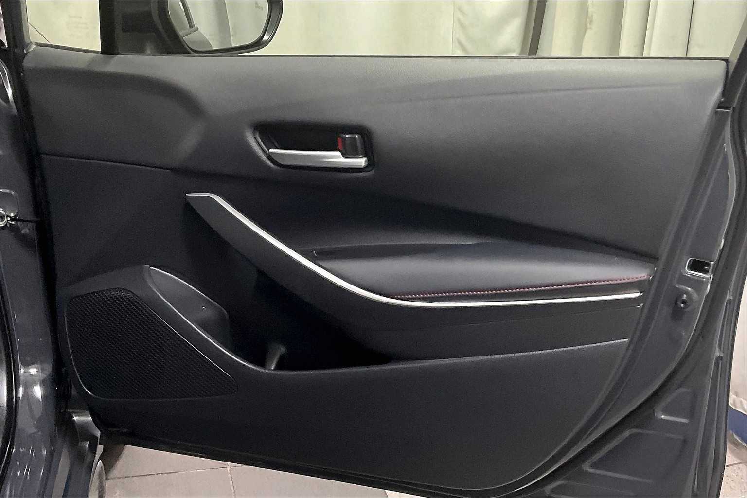 2023 Toyota Corolla SE - Photo 12
