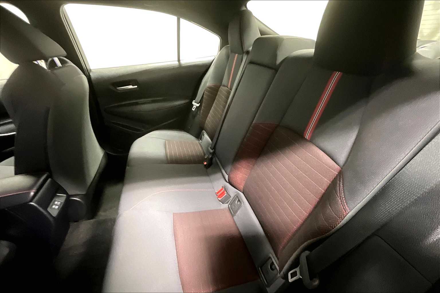 2023 Toyota Corolla SE - Photo 15