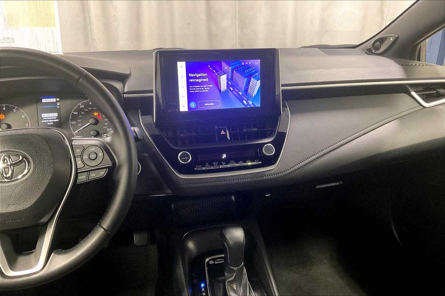 2023 Toyota Corolla SE - Photo 18