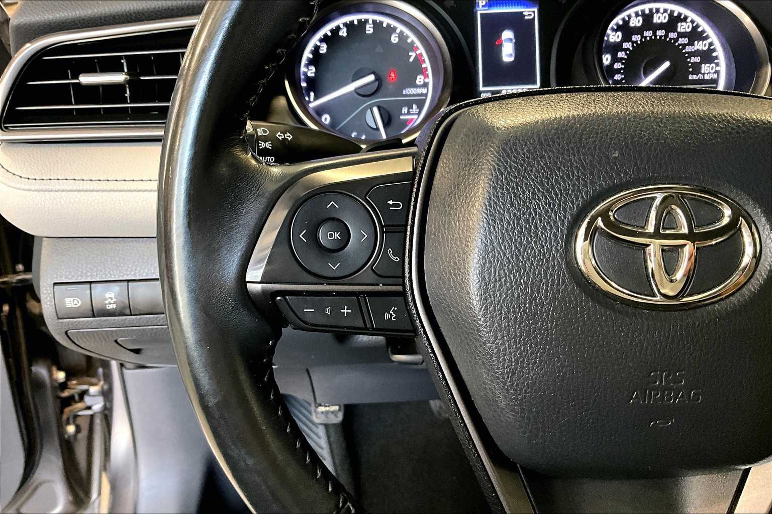 2023 Toyota Camry SE - Photo 23