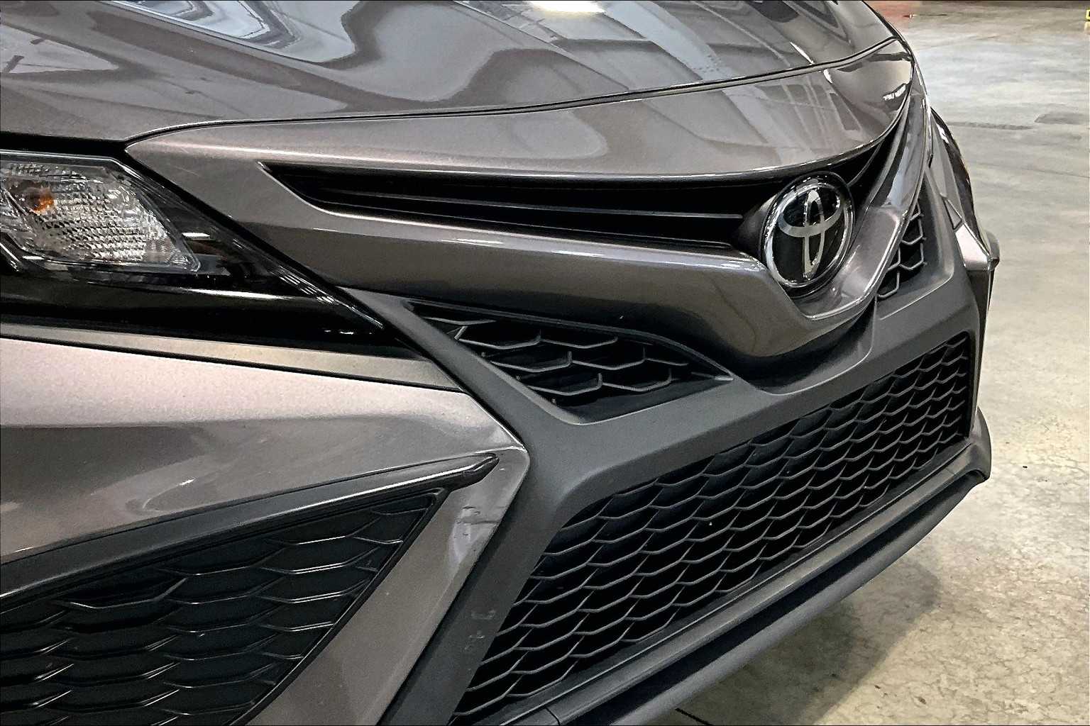 2023 Toyota Camry SE - Photo 32