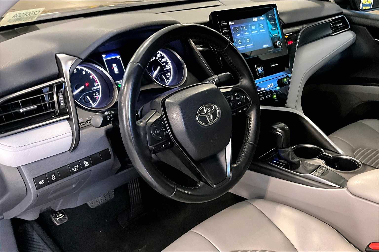 2023 Toyota Camry SE - Photo 8