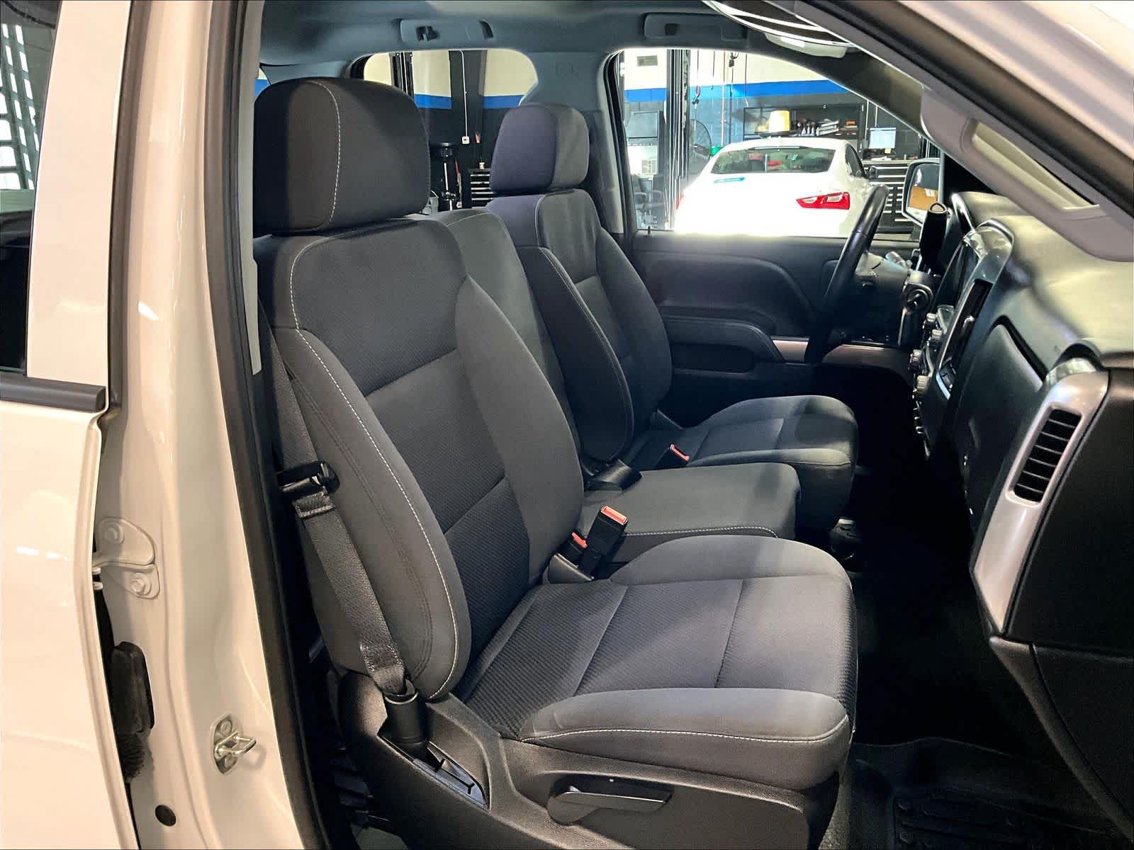 2018 Chevrolet Silverado 1500 LT - Photo 11