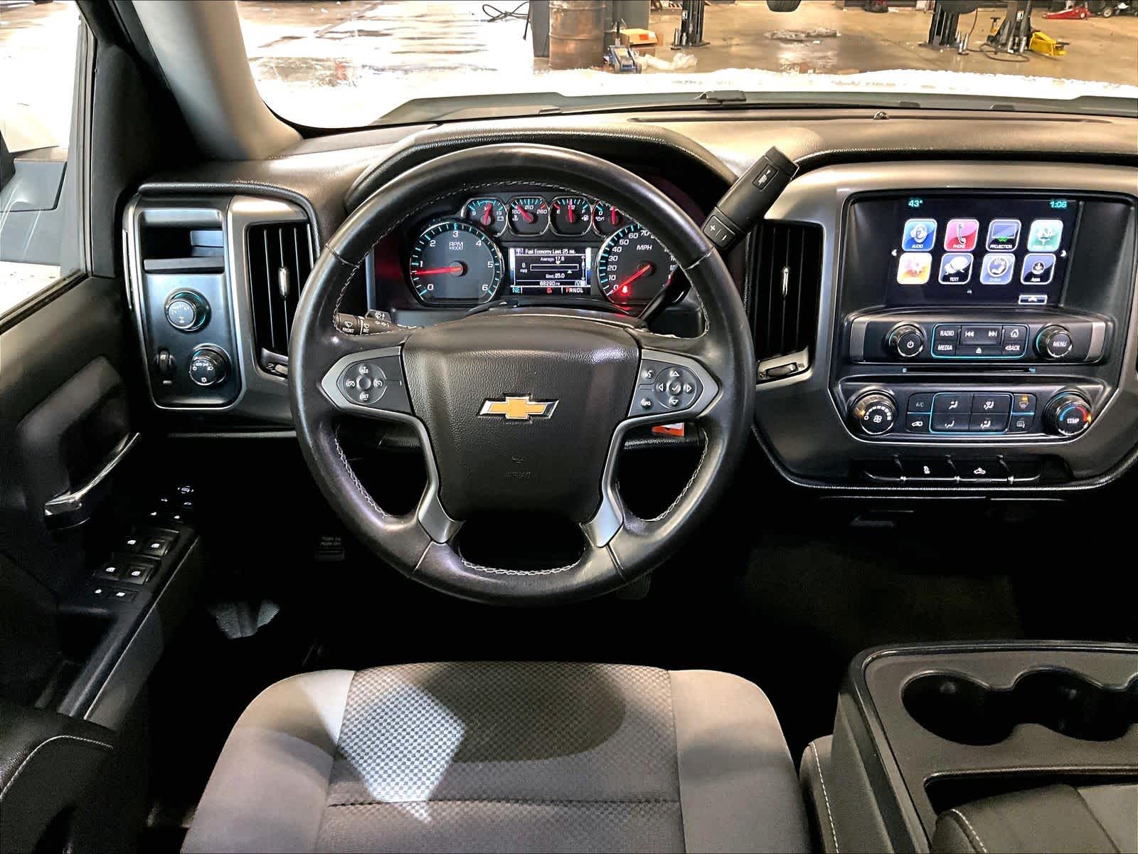 2018 Chevrolet Silverado 1500 LT - Photo 17