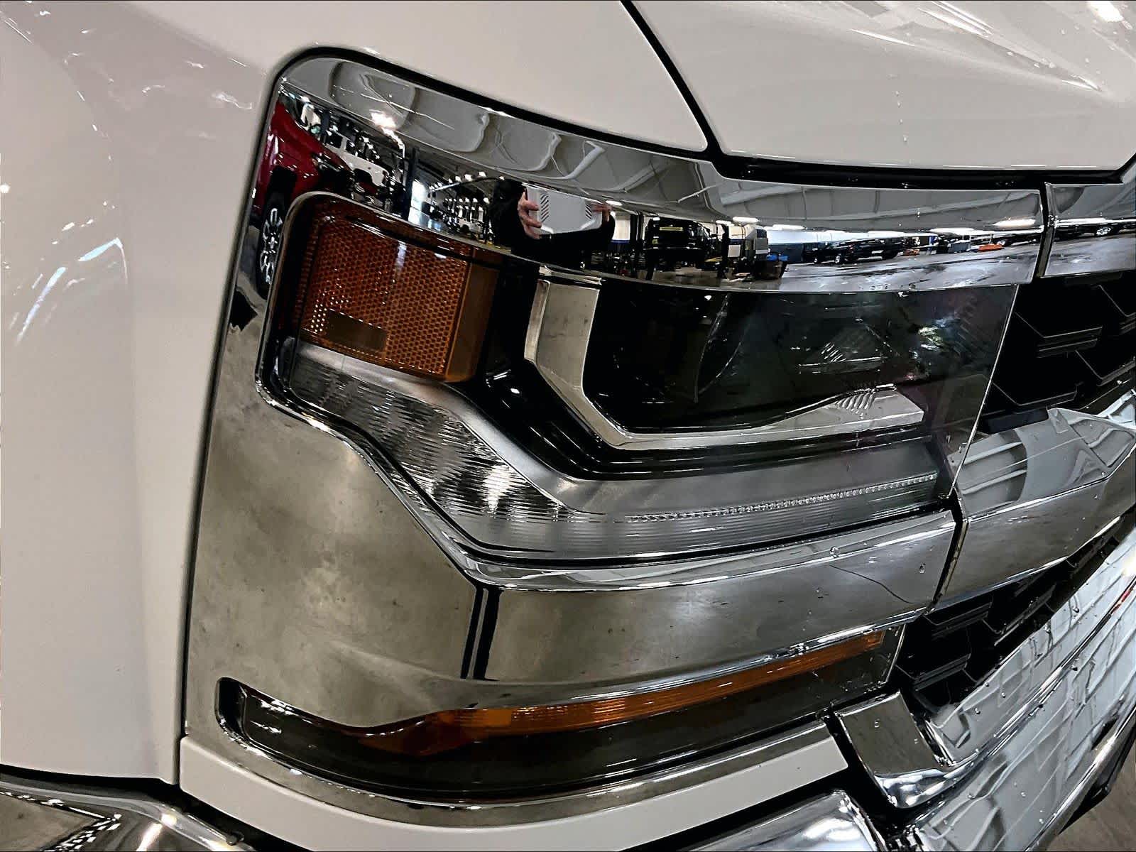 2018 Chevrolet Silverado 1500 LT - Photo 34