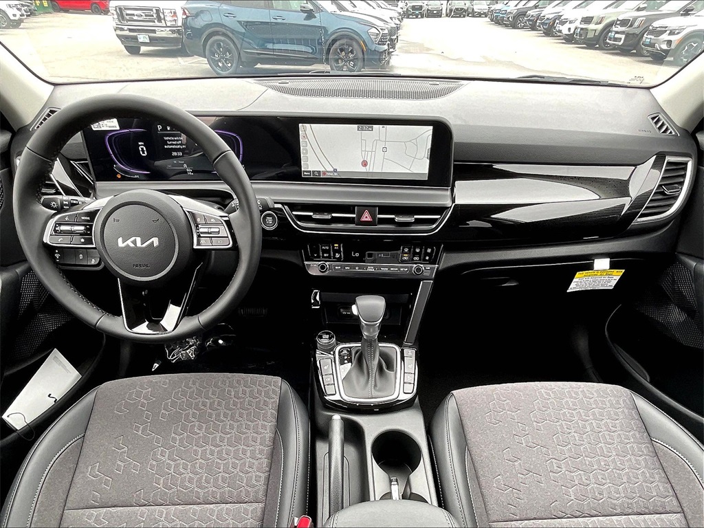 2026 Kia Seltos S - Photo 12