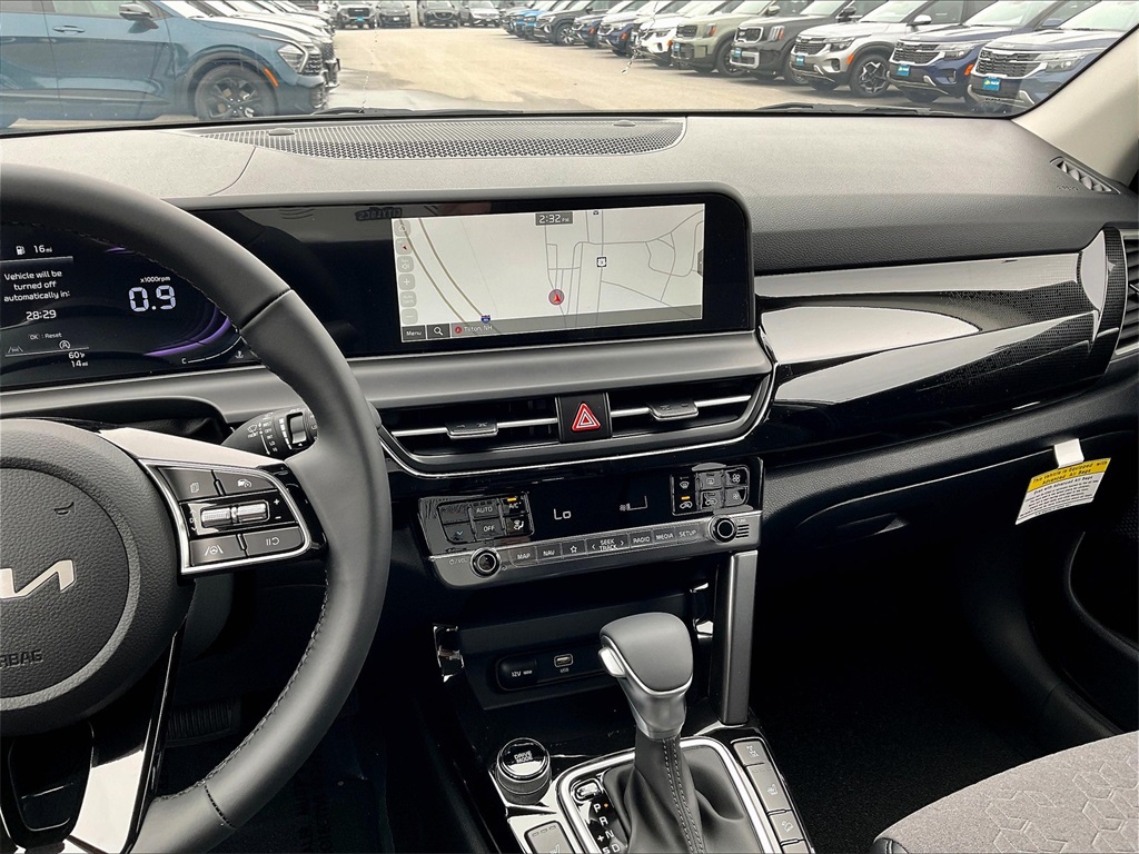 2026 Kia Seltos S - Photo 13