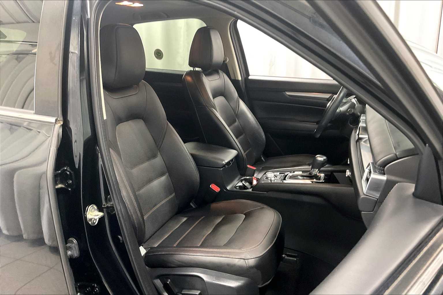 2022 Mazda CX-5 2.5 S Preferred Package - Photo 11