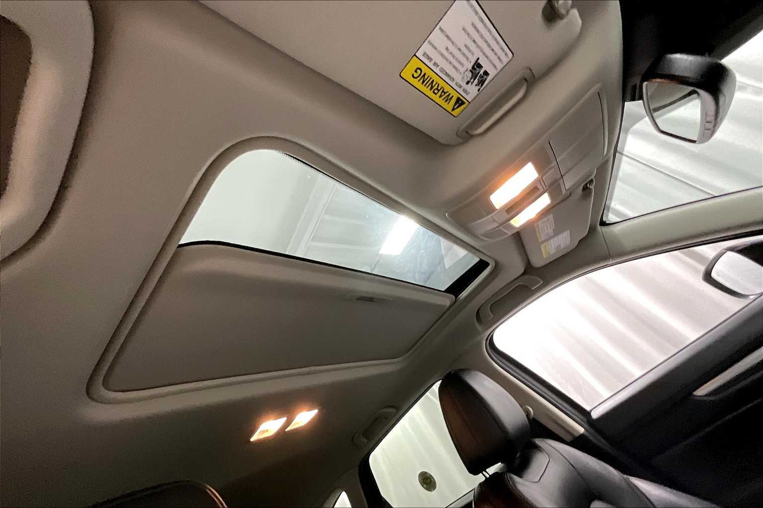 2022 Mazda CX-5 2.5 S Preferred Package - Photo 22
