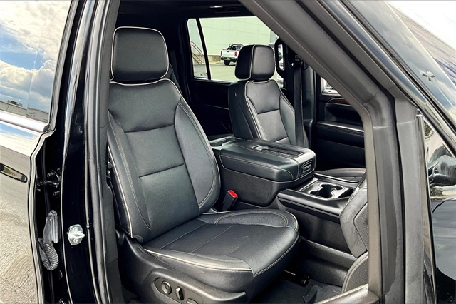 2023 Chevrolet Suburban Premier - Photo 11