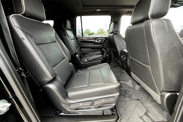 2023 Chevrolet Suburban Premier - Photo 15