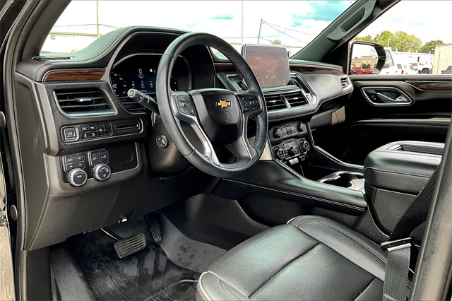 2023 Chevrolet Suburban Premier - Photo 8