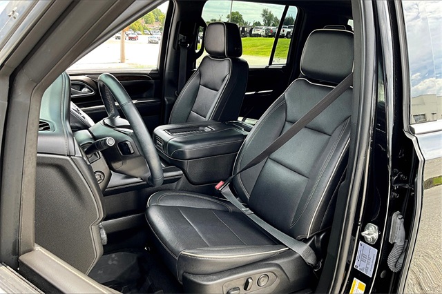 2023 Chevrolet Suburban Premier - Photo 10