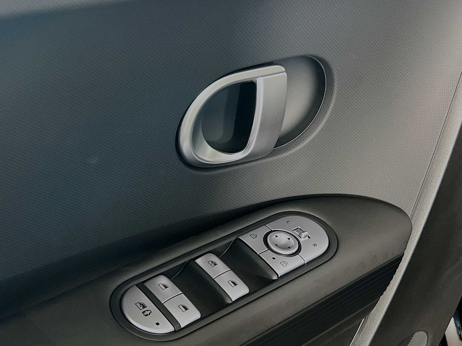 2023 Hyundai IONIQ 5 SE - Photo 23