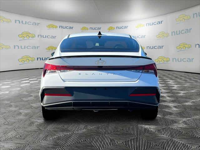 2025 Hyundai Elantra SEL Sport - Photo 12