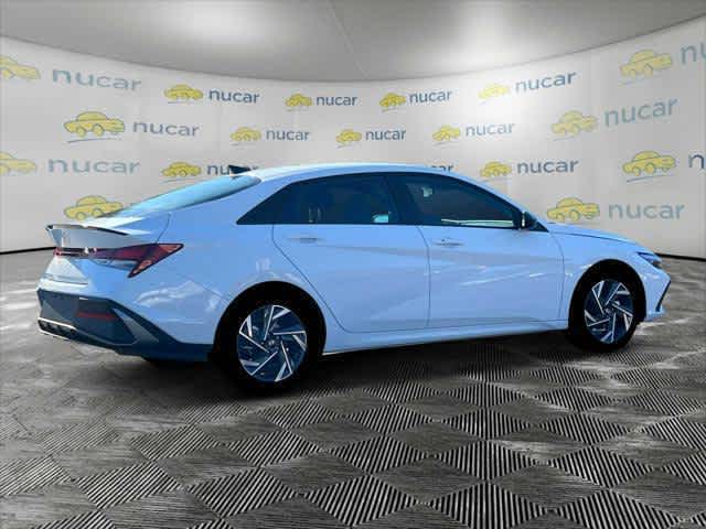 2025 Hyundai Elantra SEL Sport - Photo 14