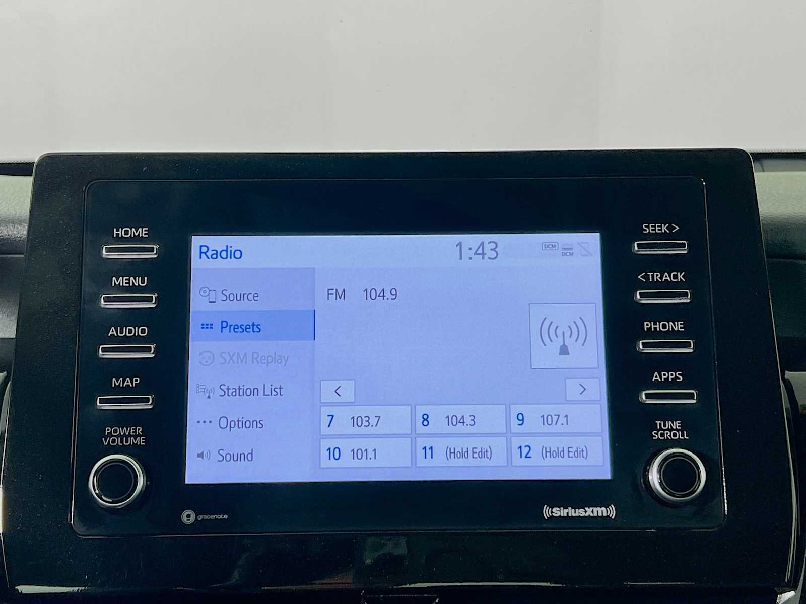 2024 Toyota Camry LE - Photo 14