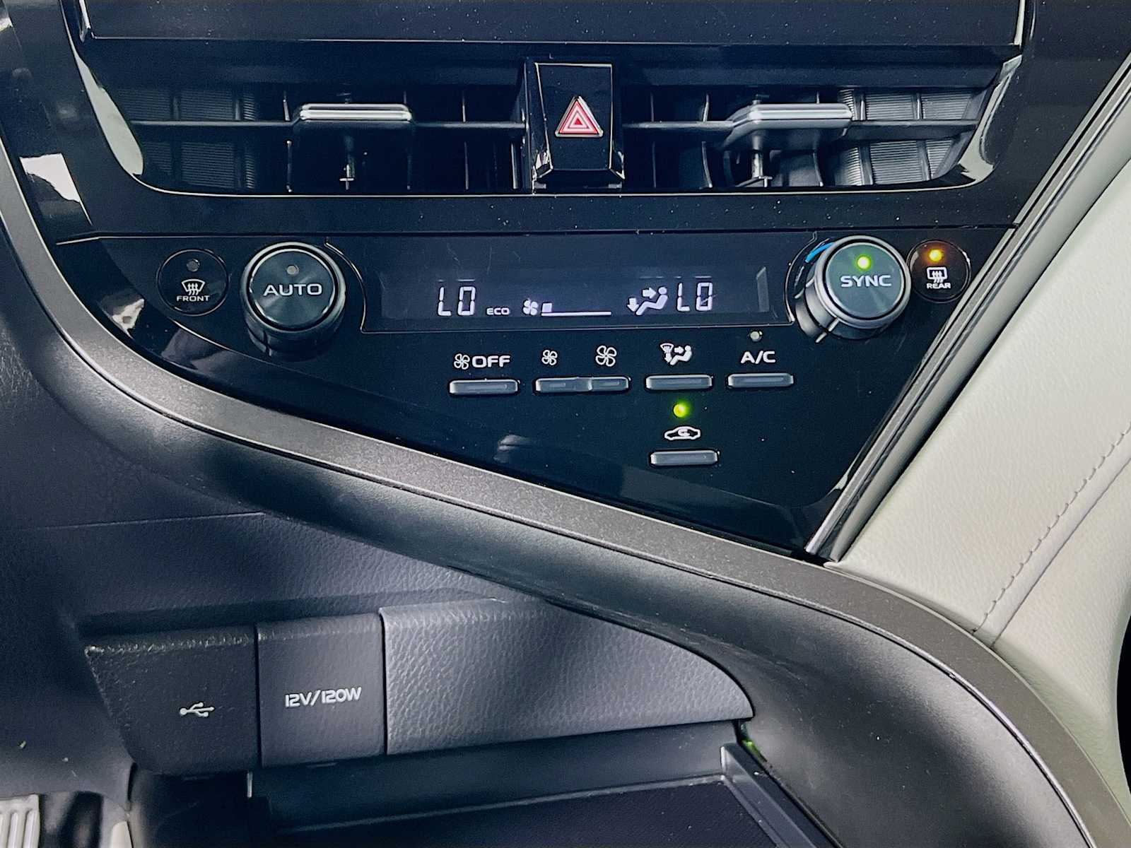 2024 Toyota Camry LE - Photo 15