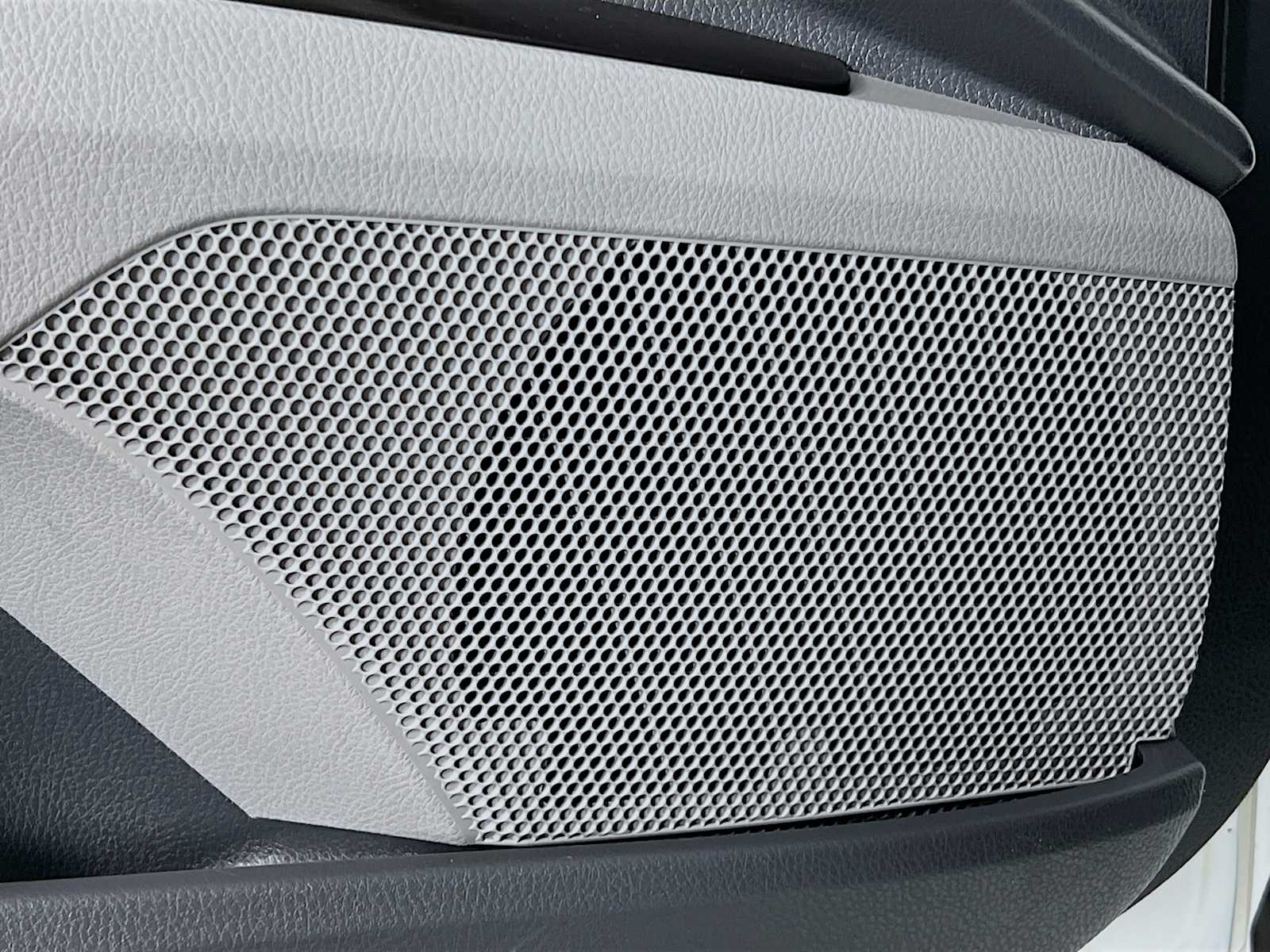 2024 Toyota Camry LE - Photo 18