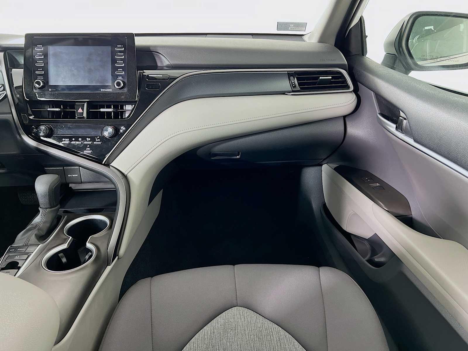 2024 Toyota Camry LE - Photo 22