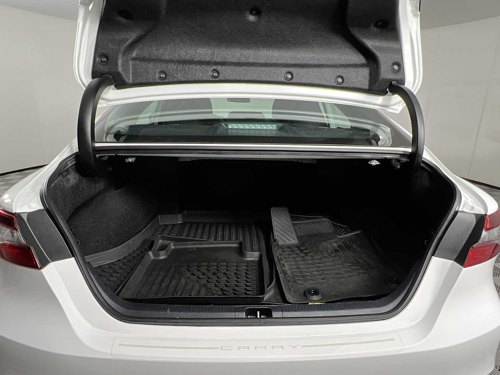 2024 Toyota Camry LE - Photo 24