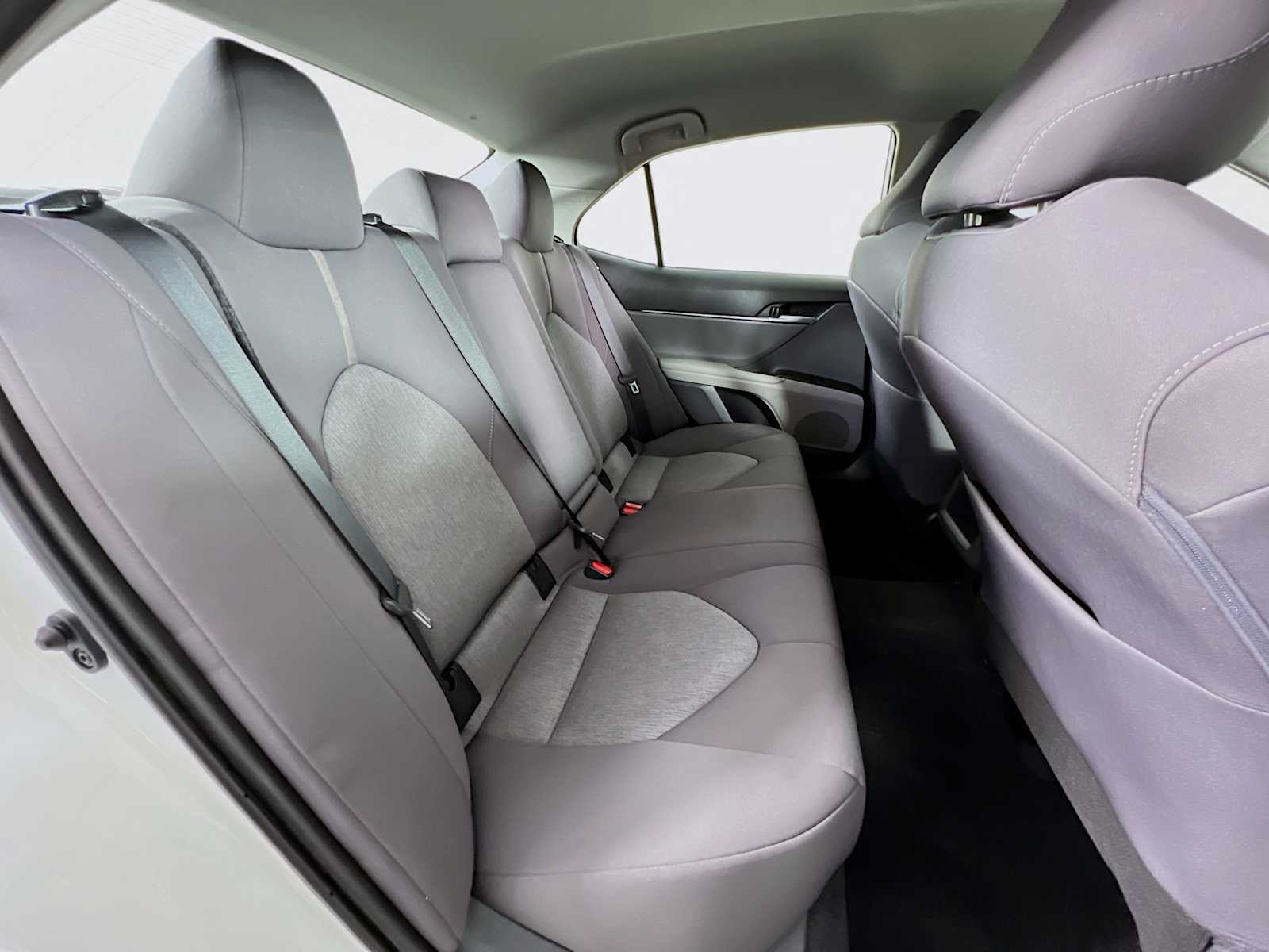 2024 Toyota Camry LE - Photo 25