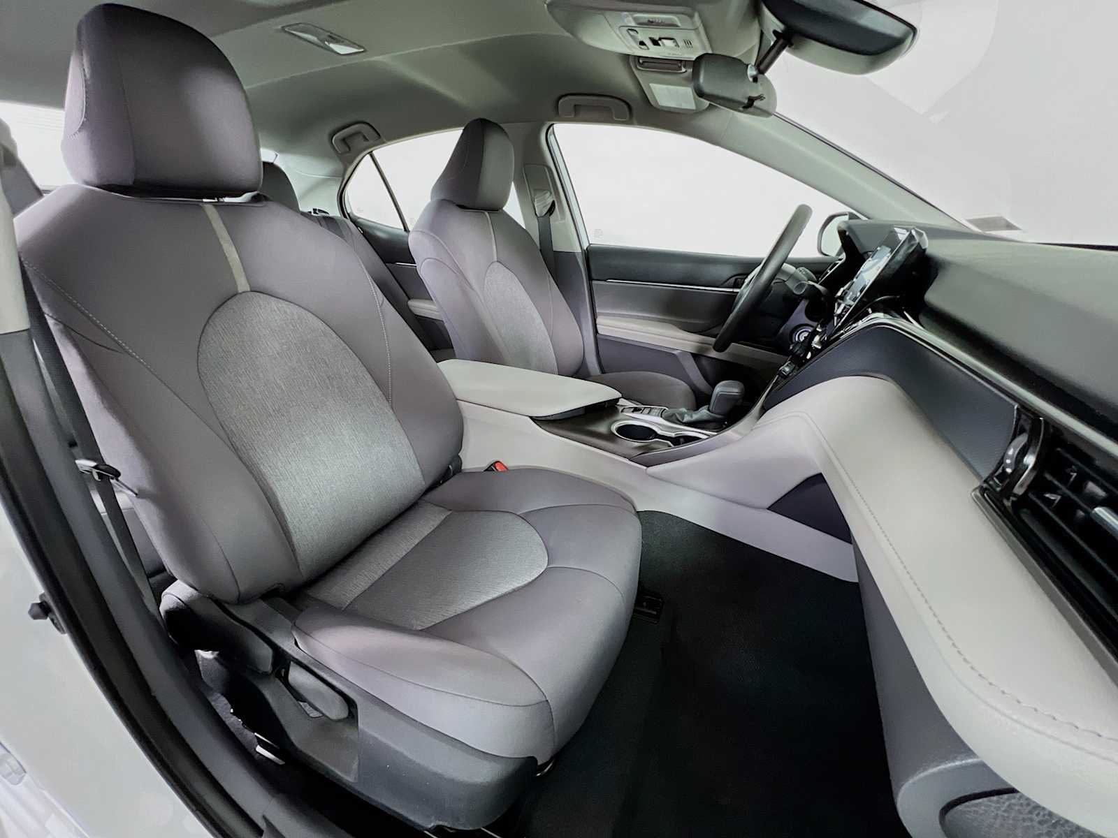 2024 Toyota Camry LE - Photo 26