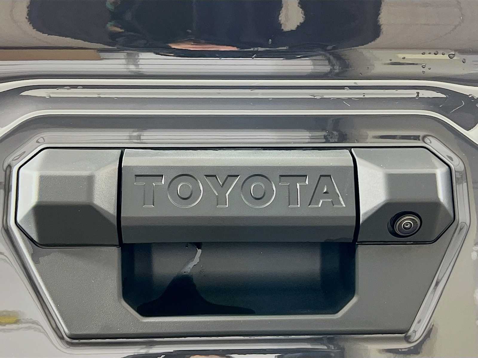 2025 Toyota Tacoma TRD Off Road - Photo 17