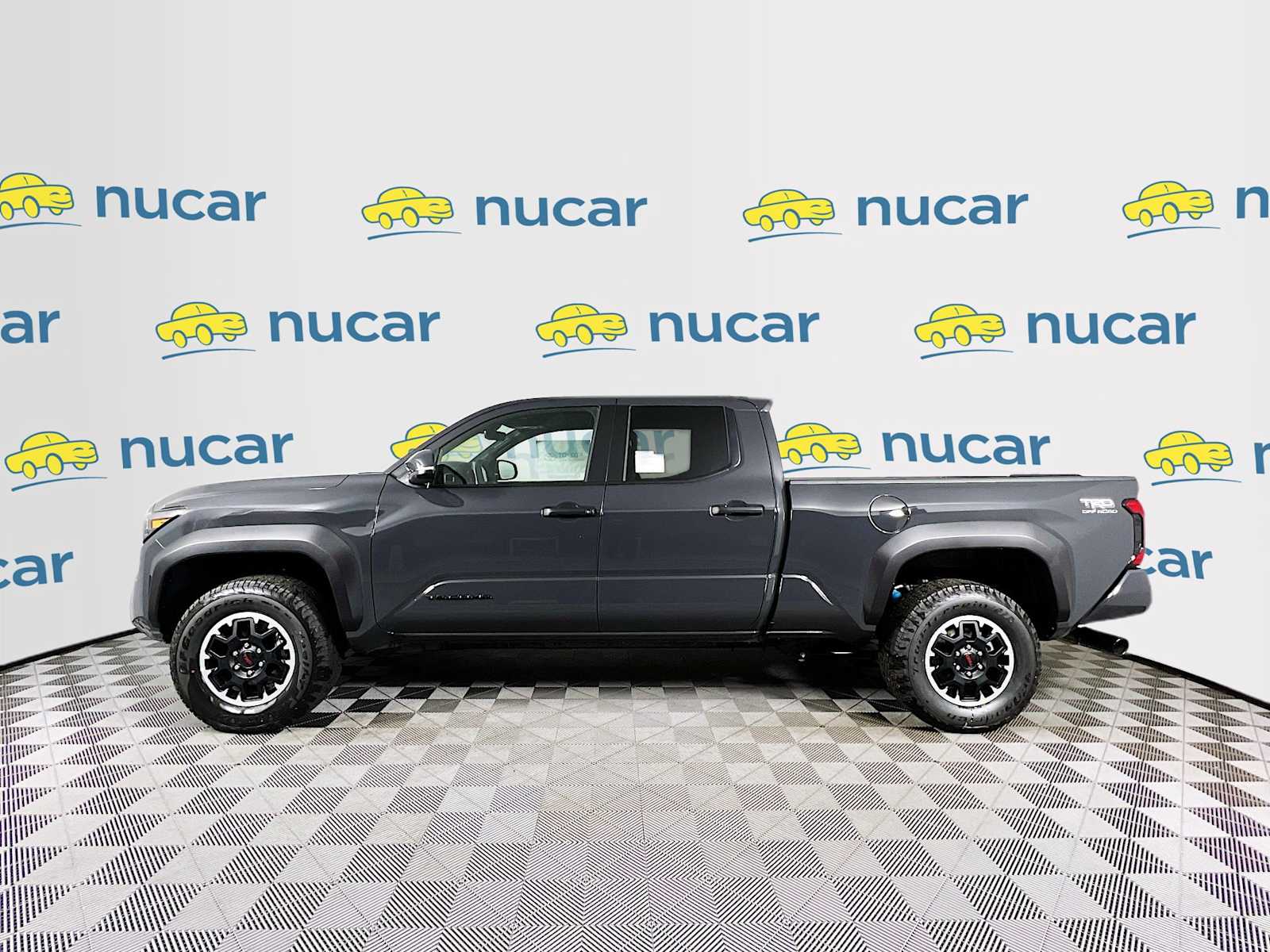 2025 Toyota Tacoma TRD Off Road - Photo 3