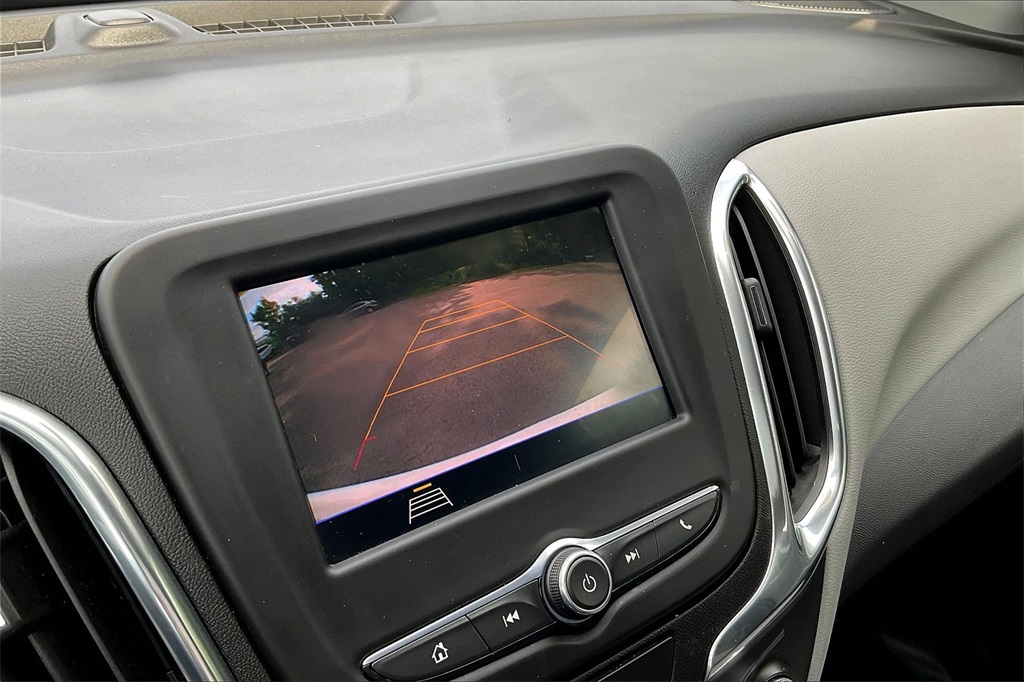 2021 Chevrolet Equinox LS - Photo 15