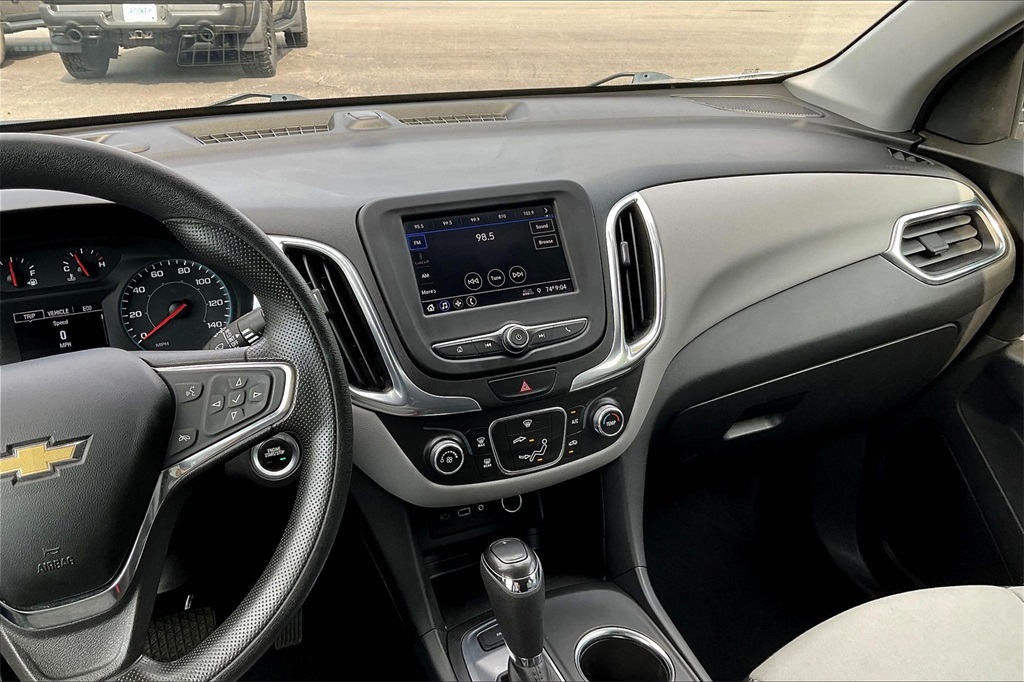 2021 Chevrolet Equinox LS - Photo 17
