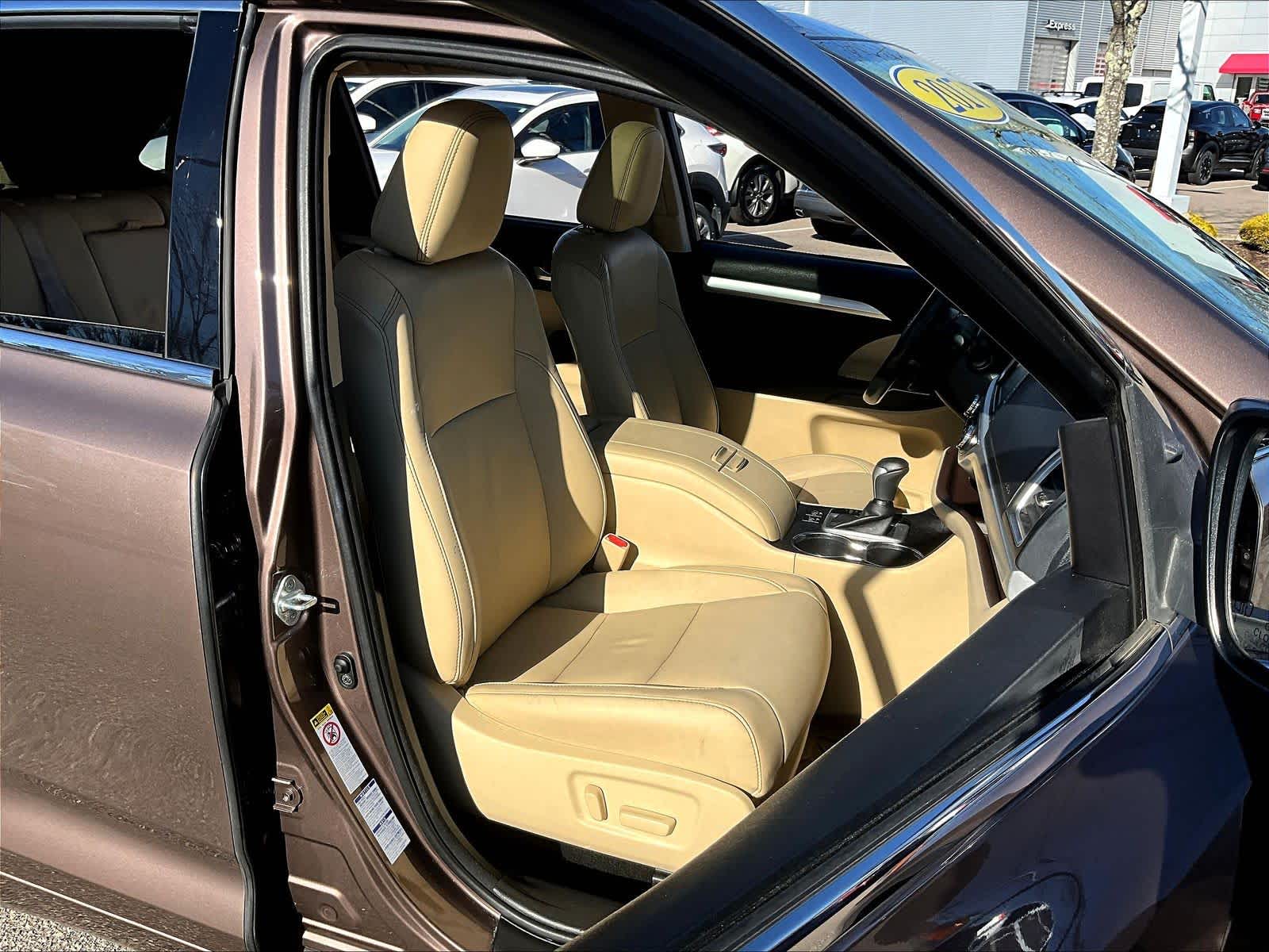 2017 Toyota Highlander XLE - Photo 11