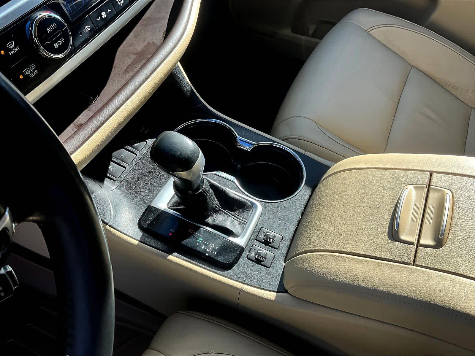 2017 Toyota Highlander XLE - Photo 21